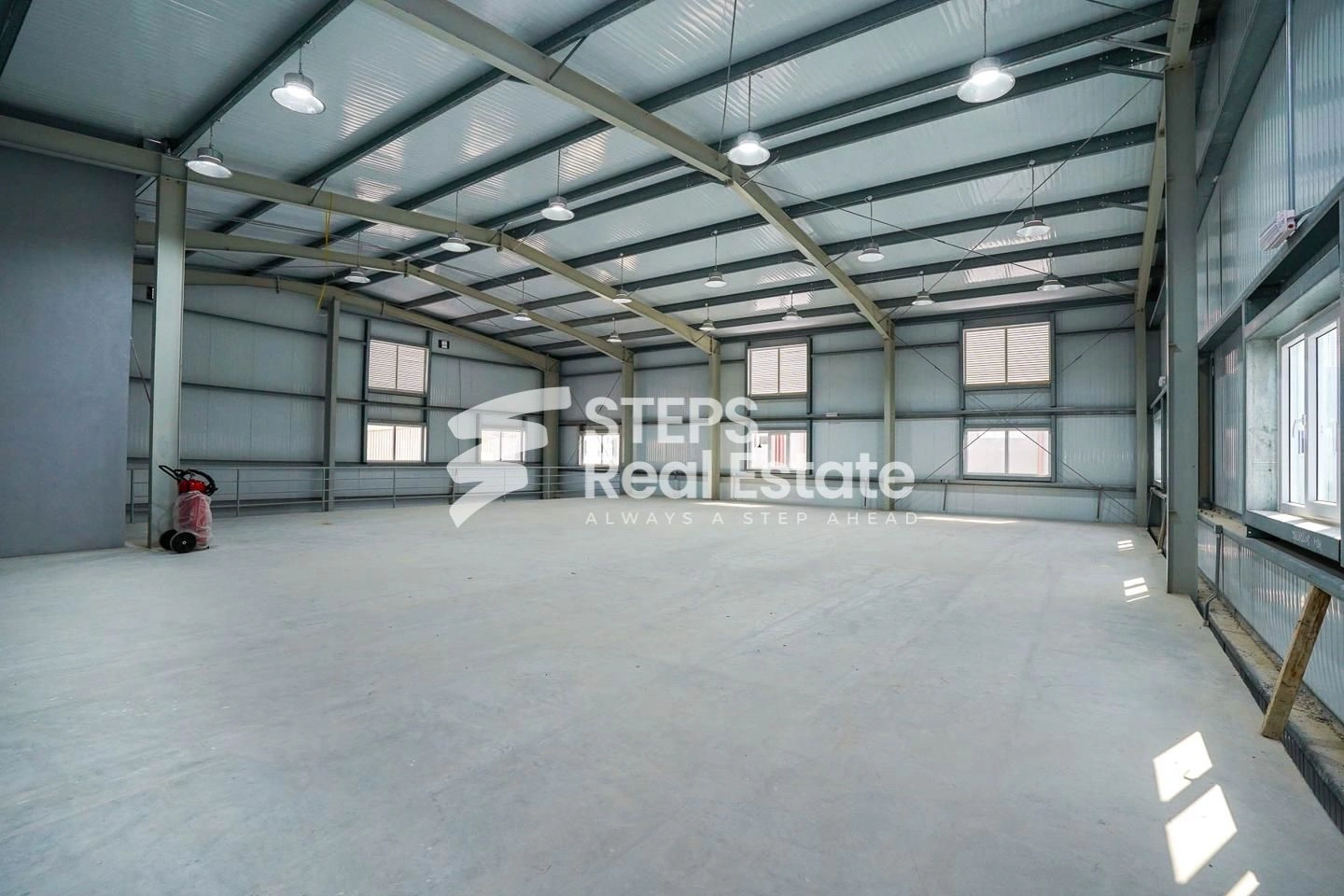 Licensed Food Warehouse w/ Office & rooms