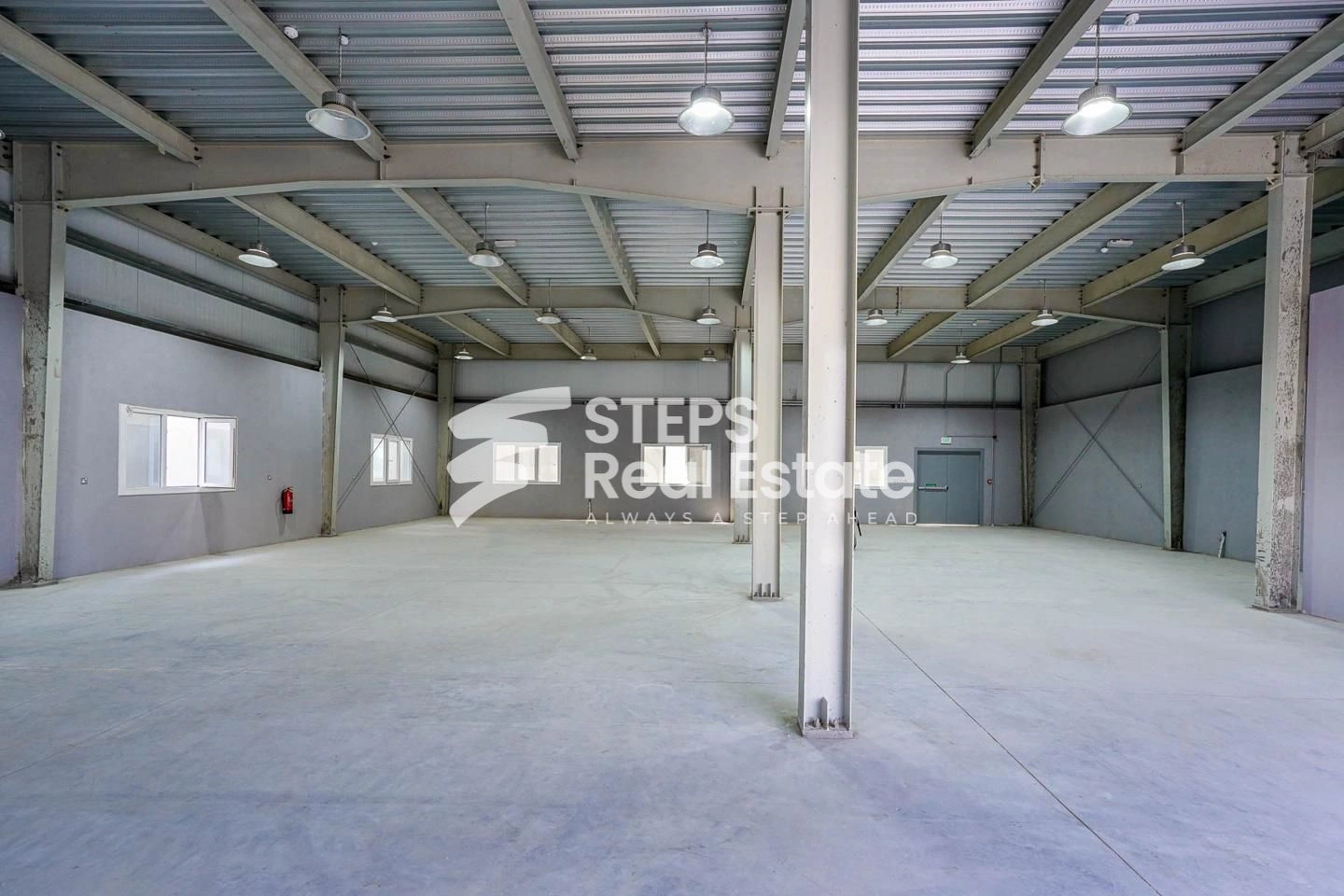 Licensed Food Warehouse w/ Office & rooms