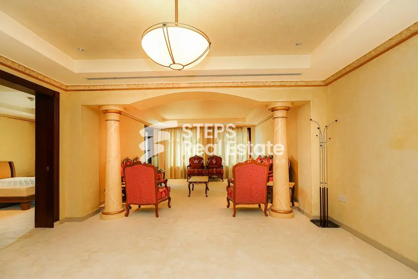 Exquisite 2 BR Penthouse W/ Balcony