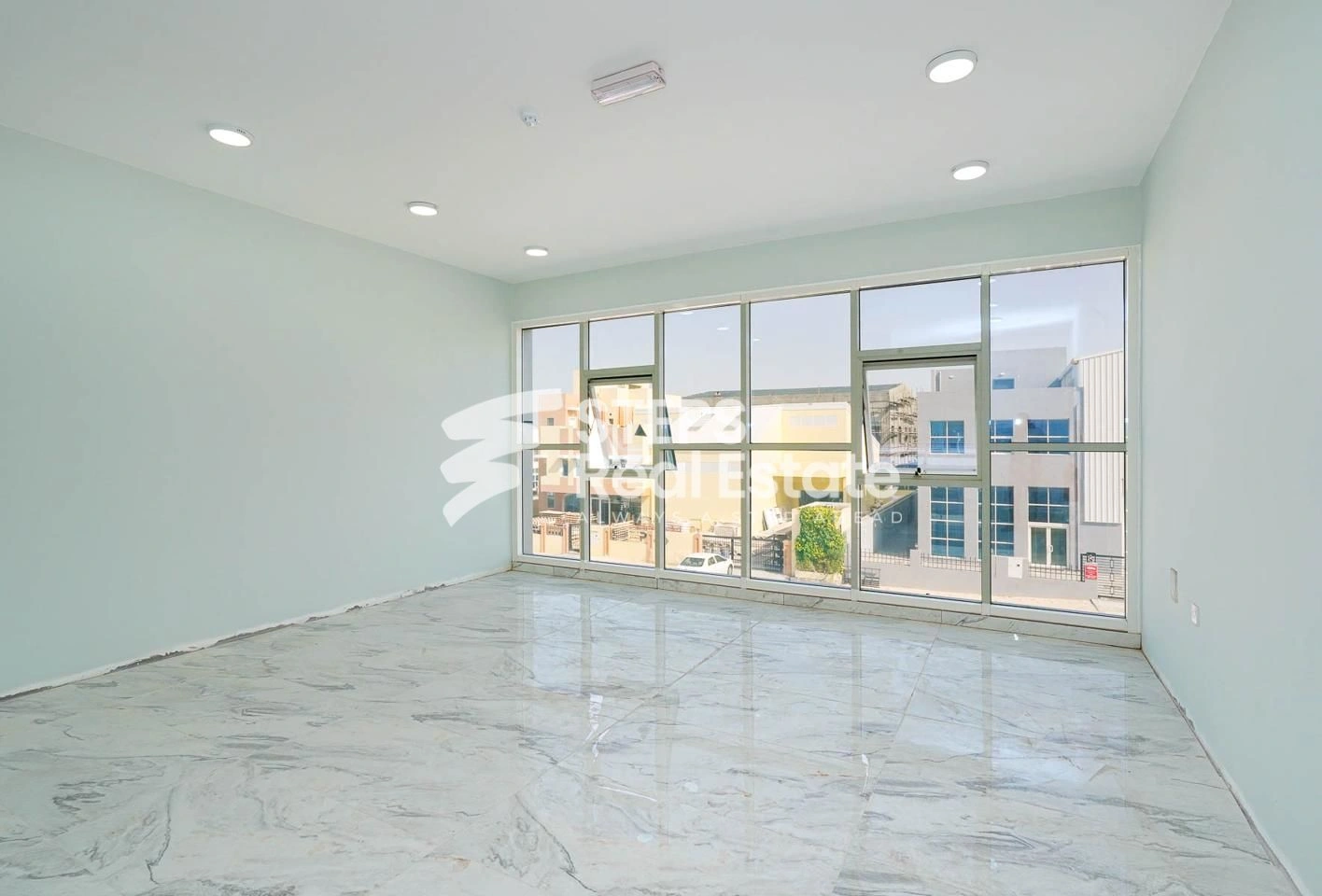 Licensed Food Warehouse with Office & rooms