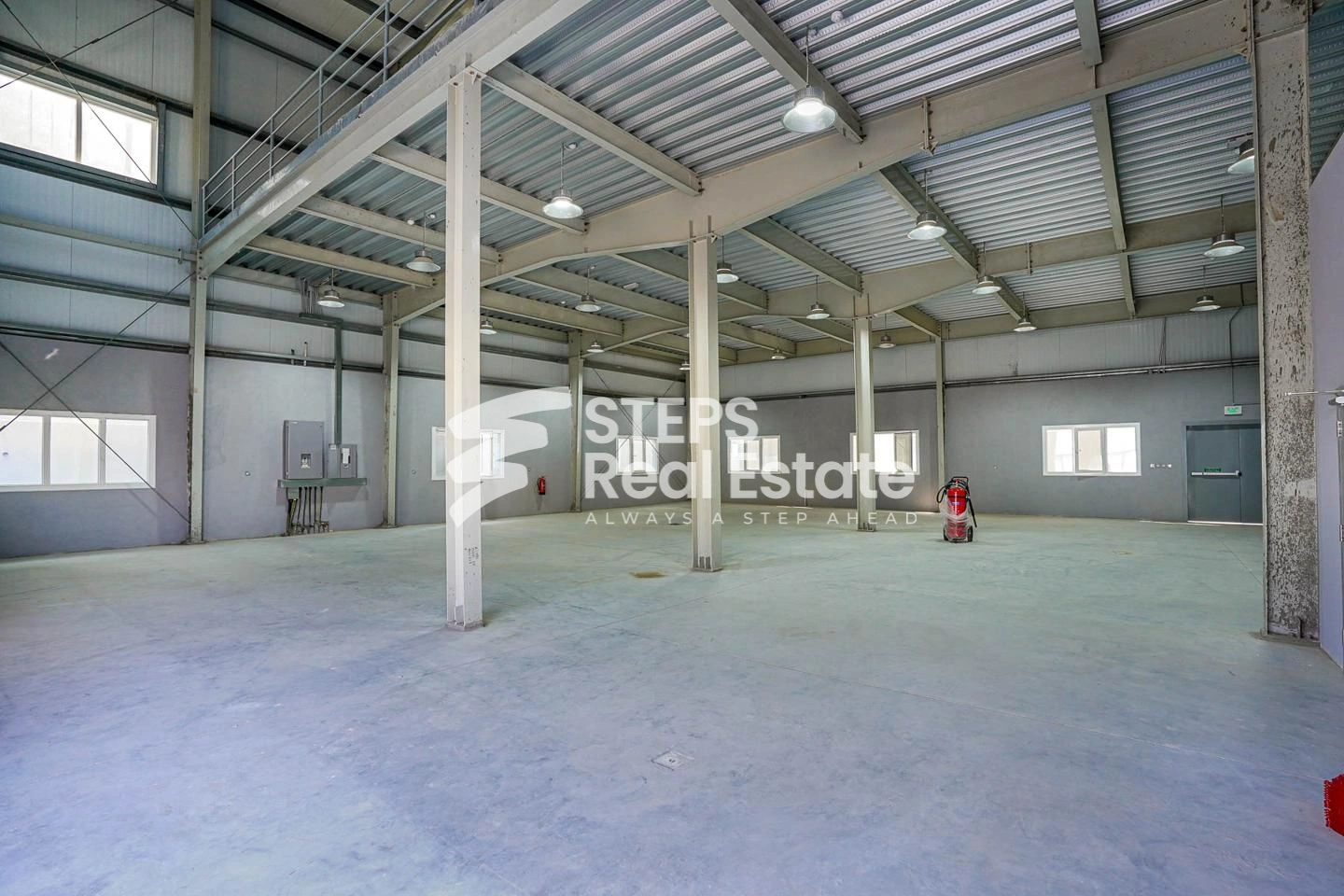 Licensed Food Warehouse w/ Office & rooms