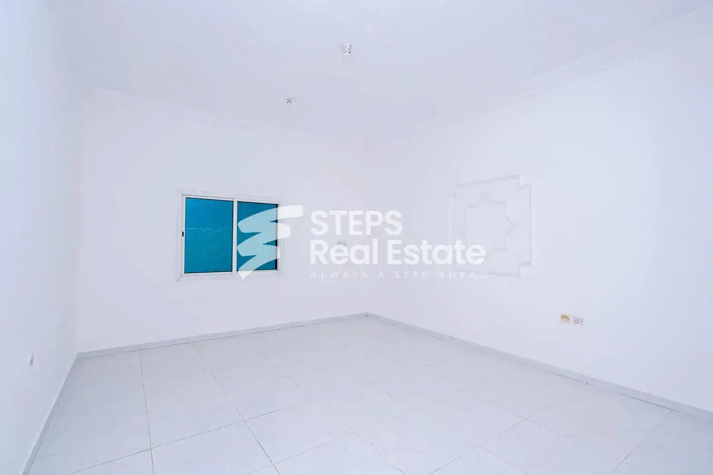 Al Khor Corniche Road Premium 9 BR Commercial Villa