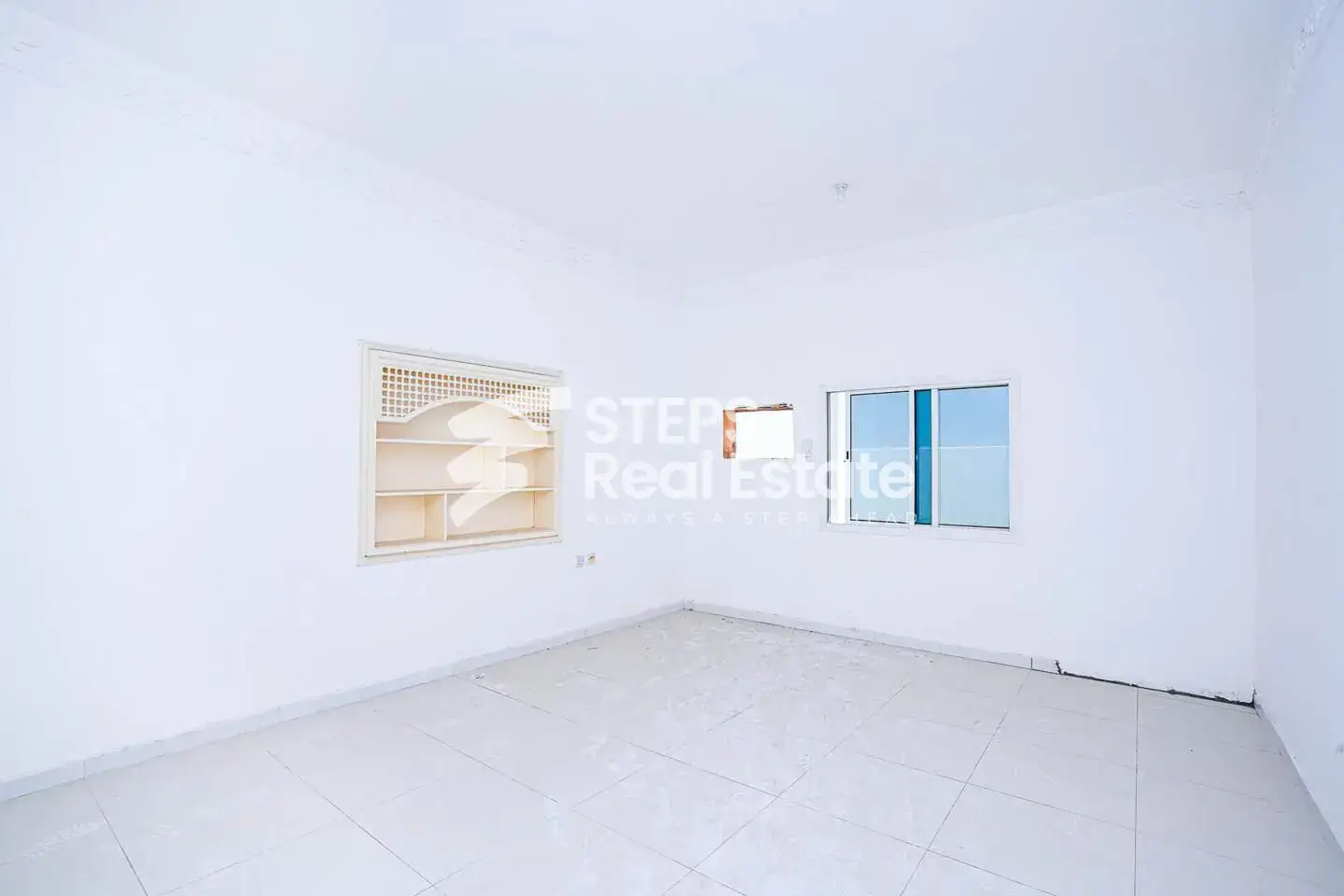 Al Khor Corniche Road Premium 9 BR Commercial Villa