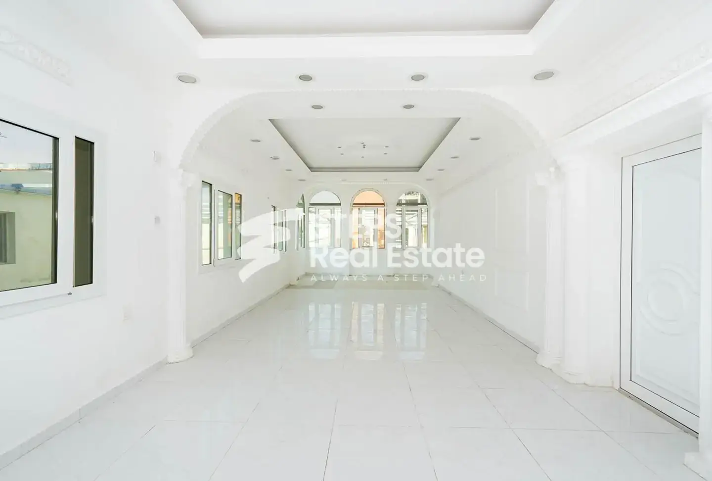 Al Khor Corniche Road Premium 9 BR Commercial Villa