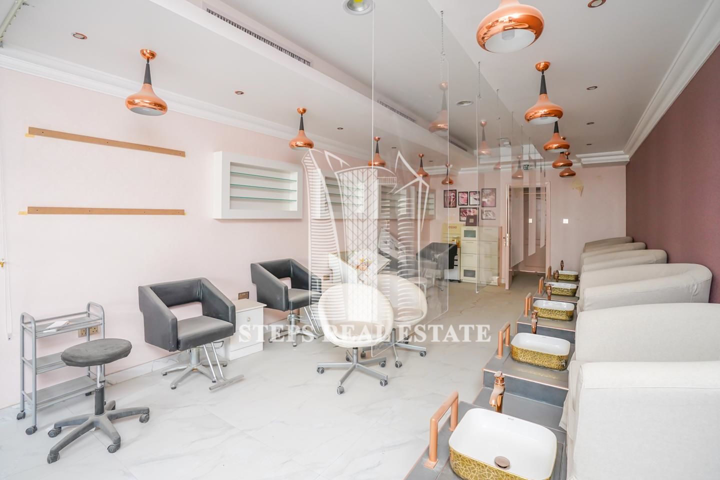 Equipped and Ready Salon | Prime Location